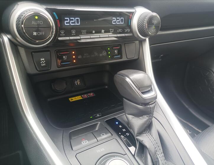 Toyota RAV4 18