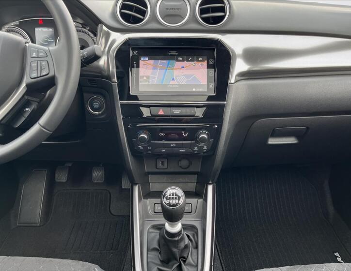 Suzuki Vitara 10
