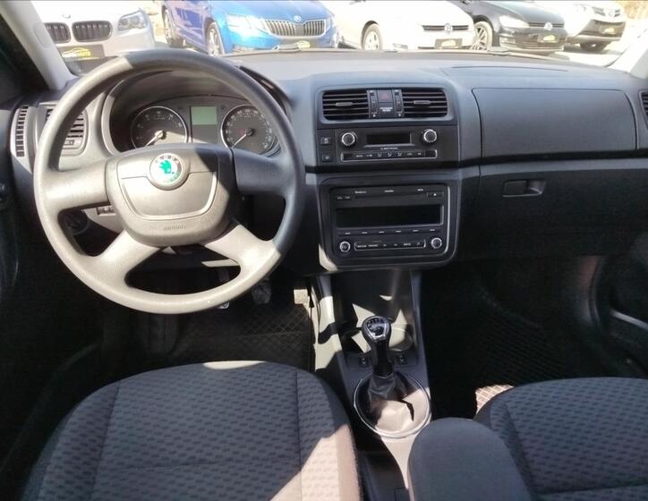 Škoda Roomster 9