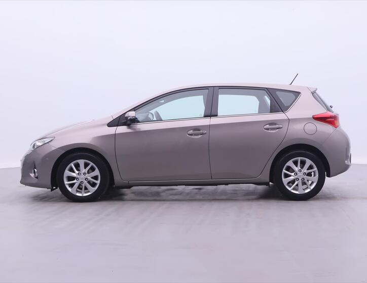Toyota Auris 4