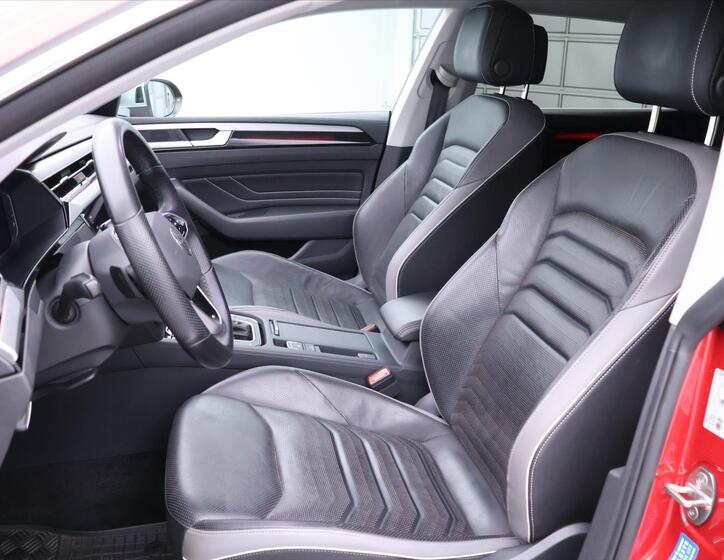Volkswagen Arteon 10