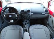 Volkswagen New Beetle 7