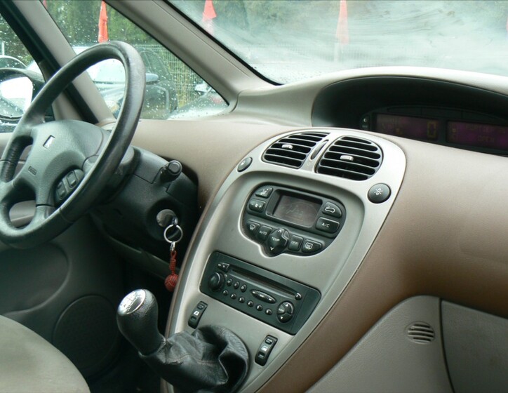 Citroën Xsara Picasso 14