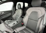 Volvo XC60 8