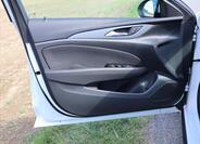 Opel Insignia 11
