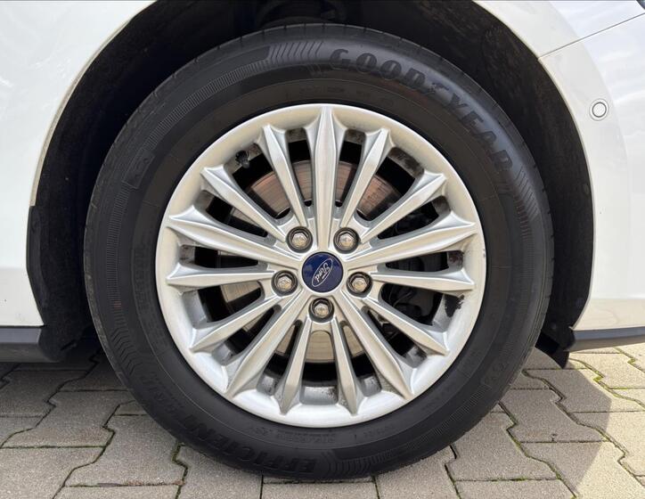 Ford Focus 12