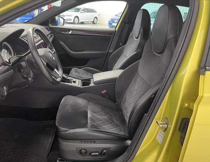 Škoda Superb 21