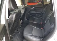 Jeep Compass 10
