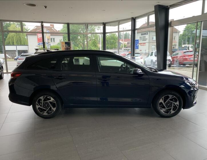 Hyundai i30 4