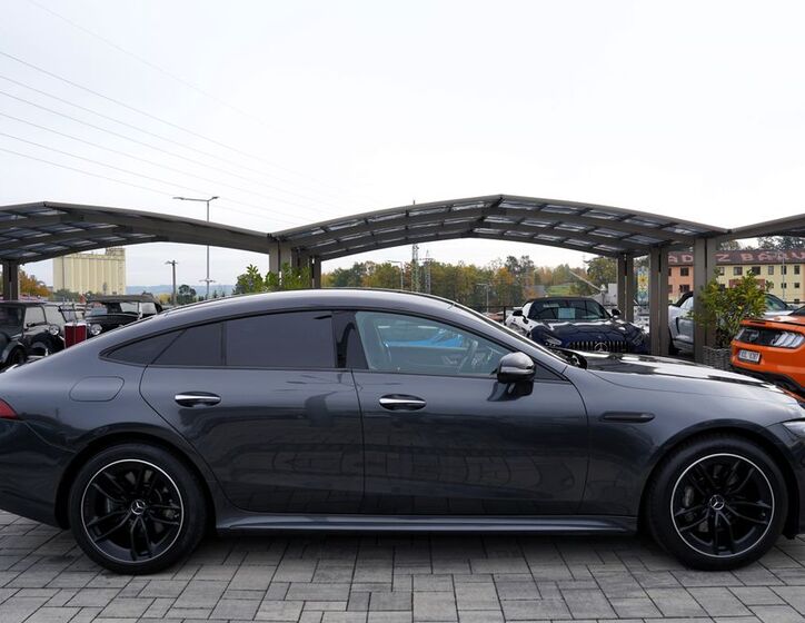 Mercedes-Benz AMG GT 8