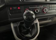 Volkswagen Transporter 12