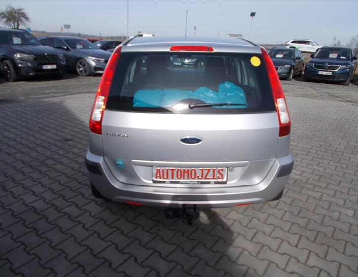 Ford Fusion 10