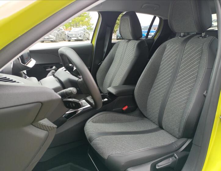 Peugeot 208 20
