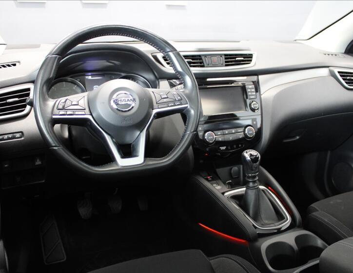 Nissan Qashqai 25