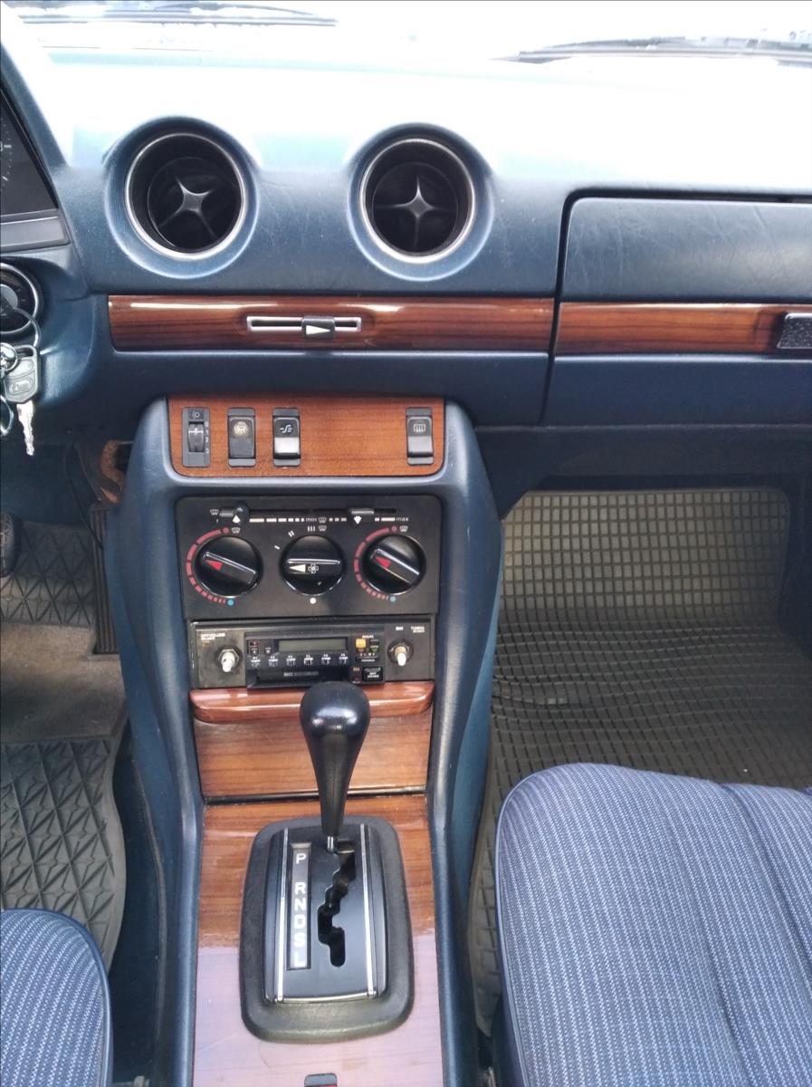 Mercedes-Benz 280