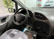 Ford Galaxy 17