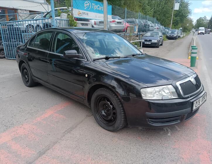 Škoda Superb 14