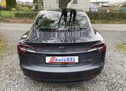 Tesla Model 3 6