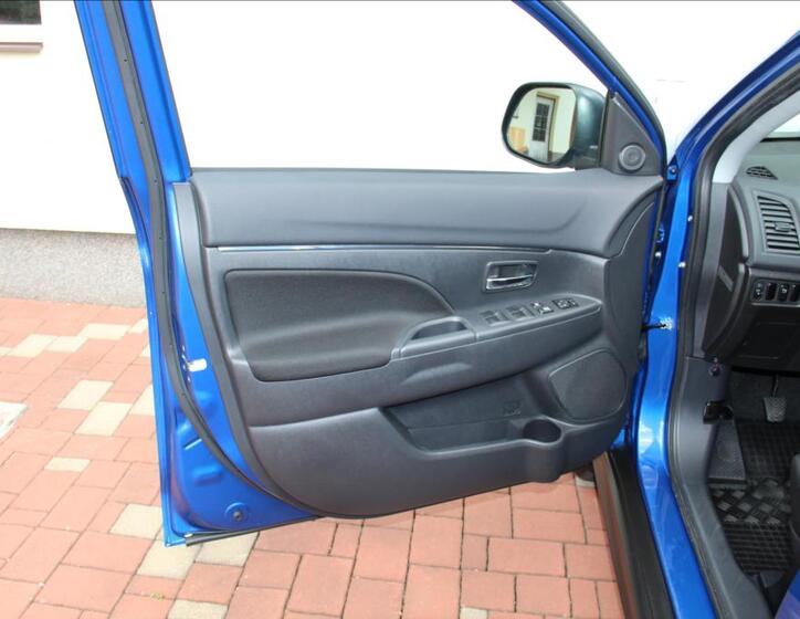 Mitsubishi ASX 13