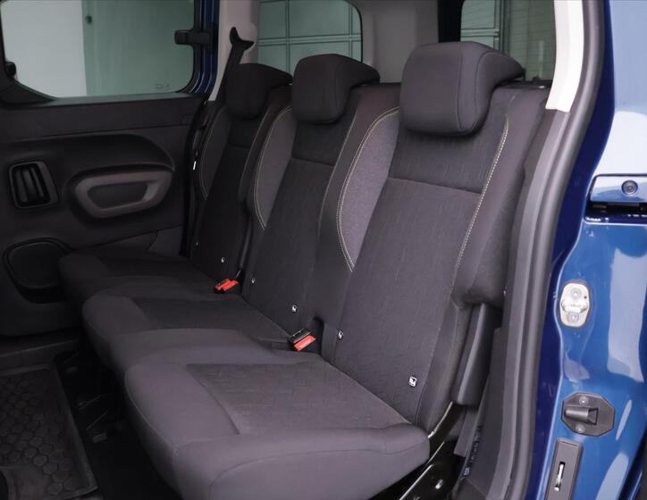Peugeot Rifter 15