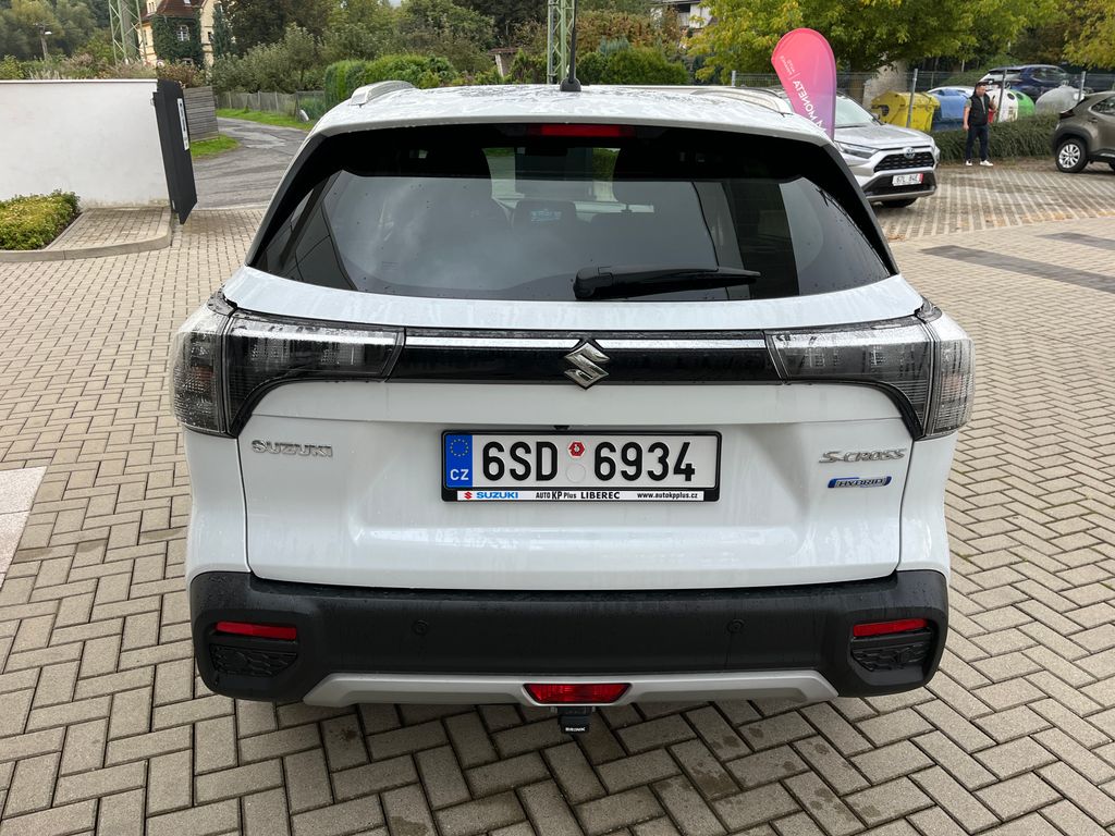 Suzuki S-Cross