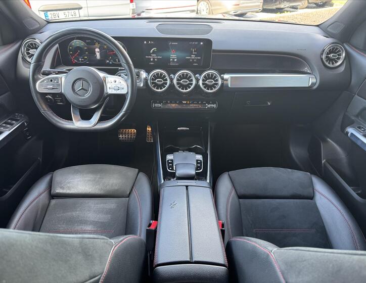 Mercedes-Benz GLB 17
