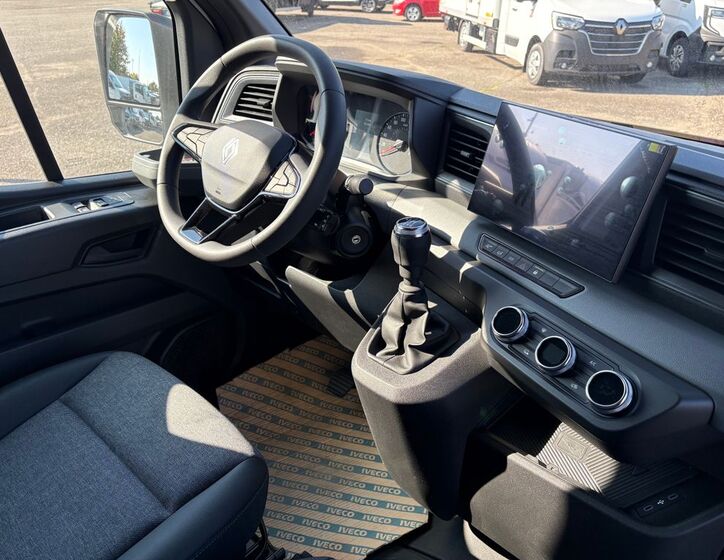 Renault Master 19