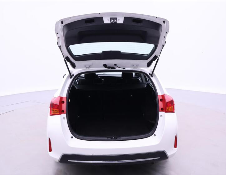 Toyota Auris 9
