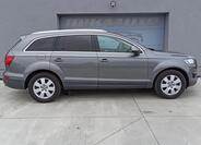 Audi Q7 4