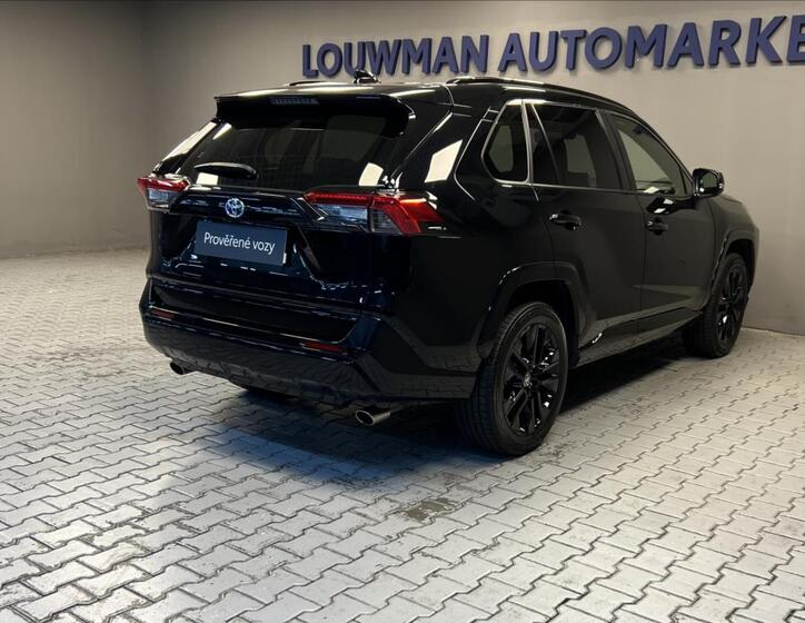 Toyota RAV4 2