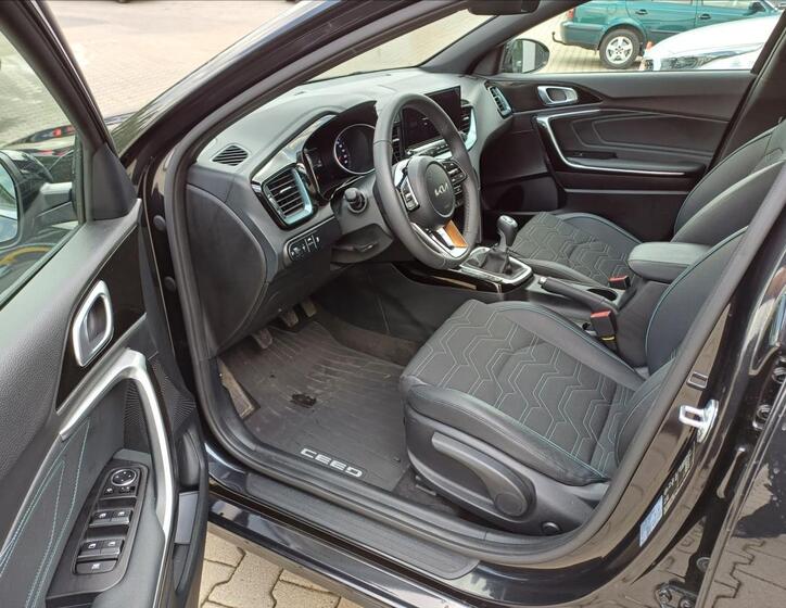 KIA Ceed 11