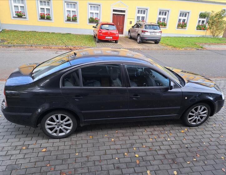 Škoda Superb 14