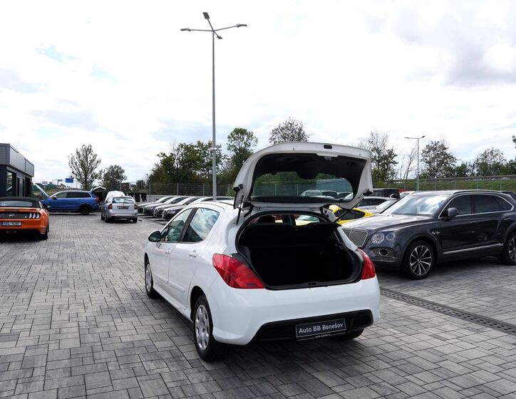 Peugeot 308 11