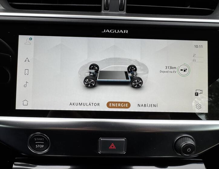 Jaguar I-Pace 35