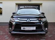 Mitsubishi Outlander 4