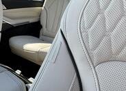 BMW X7 29