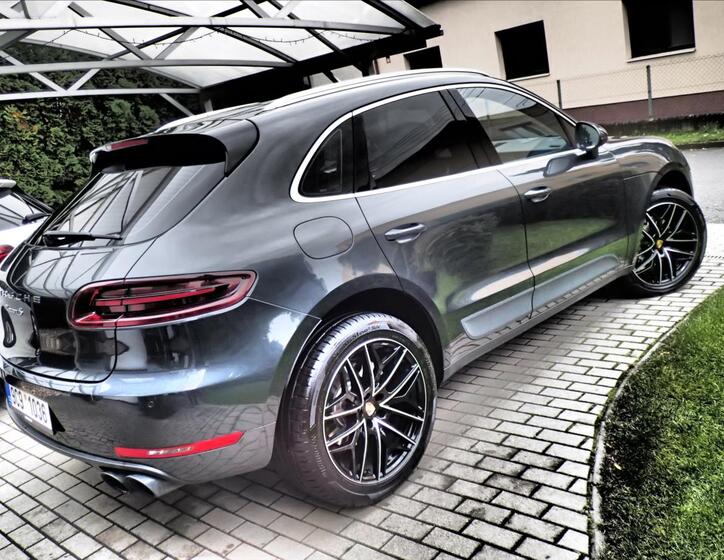 Porsche Macan 7