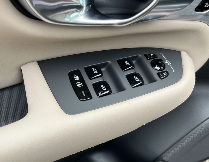 Volvo XC90 15