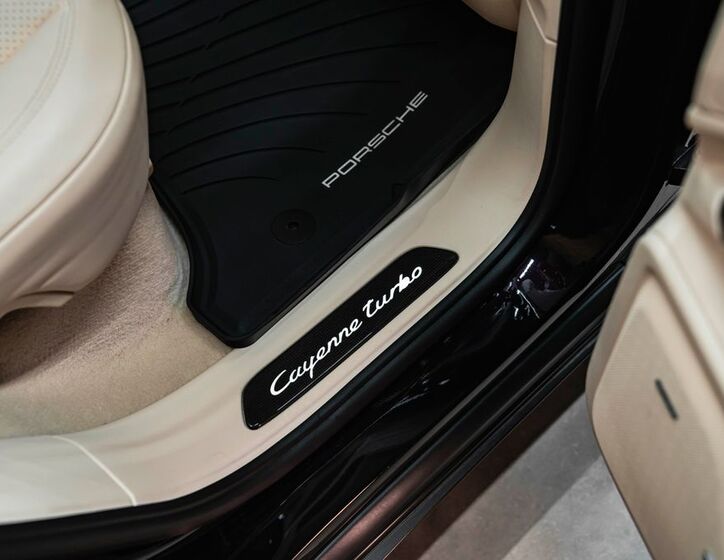 Porsche Cayenne 23