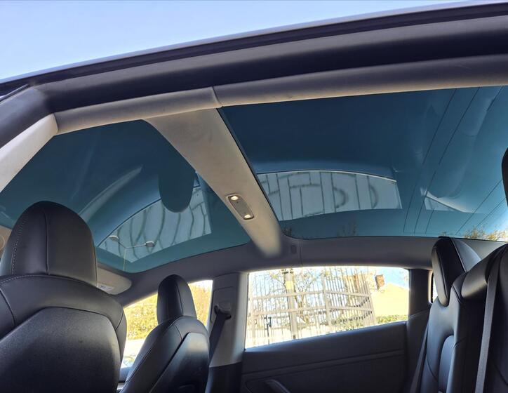 Tesla Model 3 9