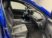 Lexus UX 300h 7