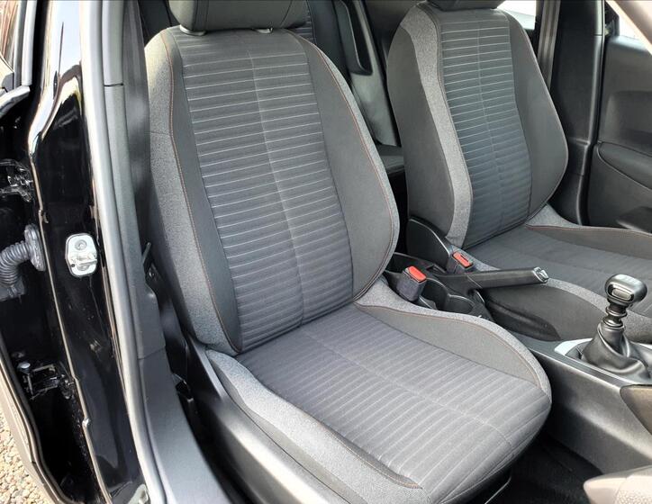 Peugeot 2008 11