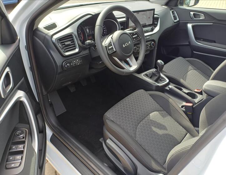 KIA Ceed 10