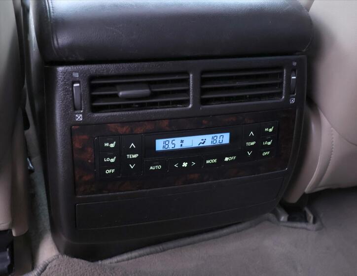 Toyota Land Cruiser 34