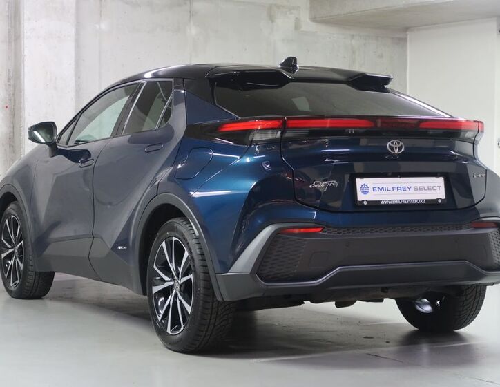 Toyota C-HR 7