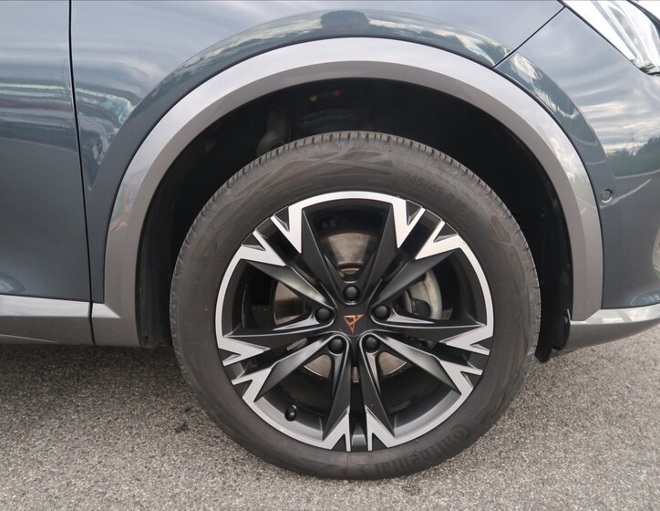 Cupra Formentor 10