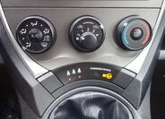 Subaru Trezia 27