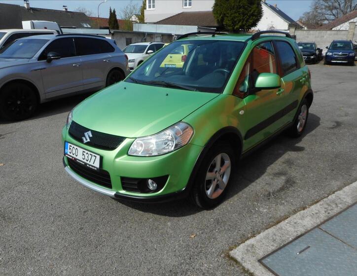 Suzuki SX4 1