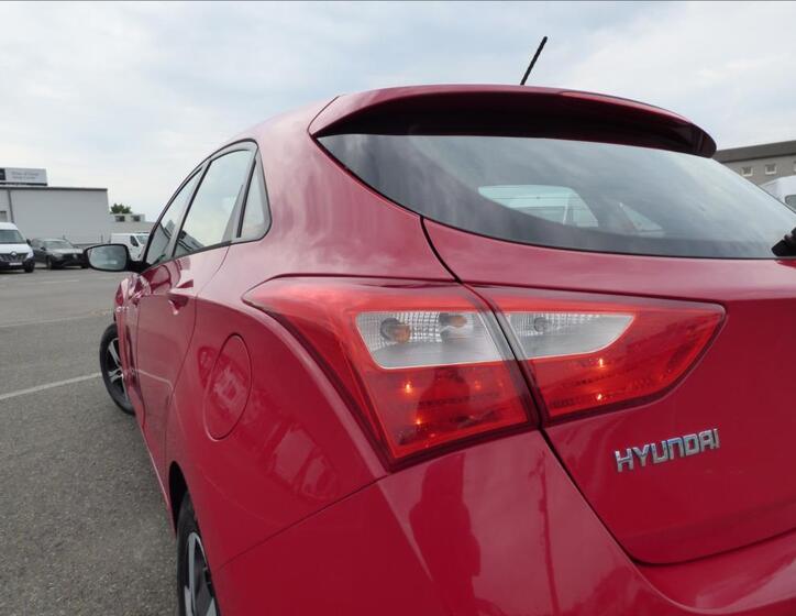 Hyundai i30 50