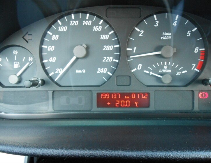 BMW Řada 3 23